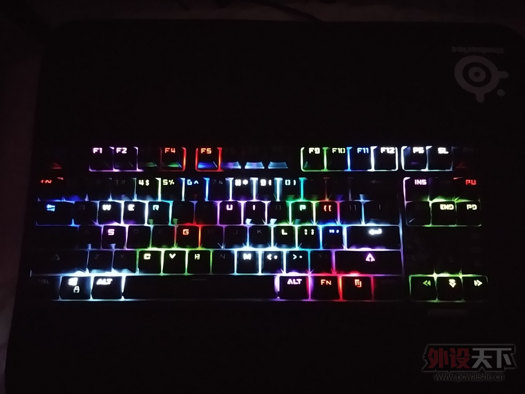 ����˵�RGB���ջ�ħ��SM680R������