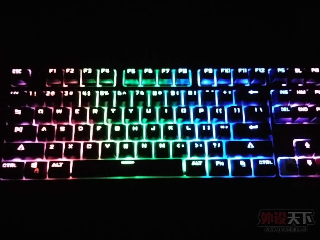 ����˵�RGB���ջ�ħ��SM680R������