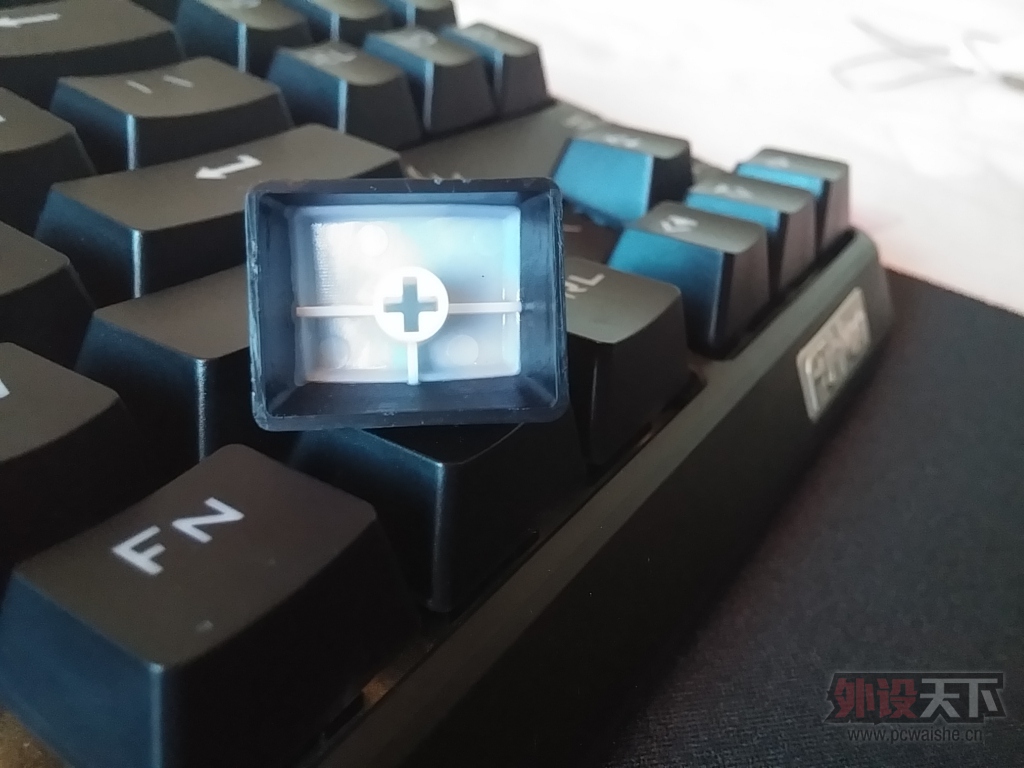 ����˵�RGB���ջ�ħ��SM680R������