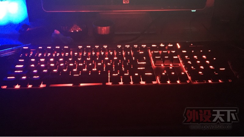 ���������ͽ��ߣ��ļ�֮������ñ����ĵļ�����ȥ�����ֳ���Ч���أ�