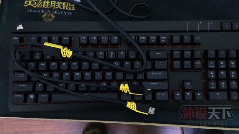 ���������ͽ��ߣ��ļ�֮������ñ����ĵļ�����ȥ�����ֳ���Ч���أ�