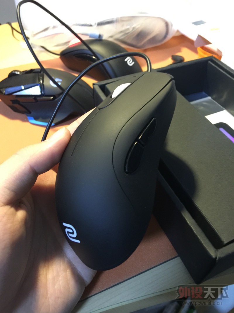 ���Ϻ����ѳ�