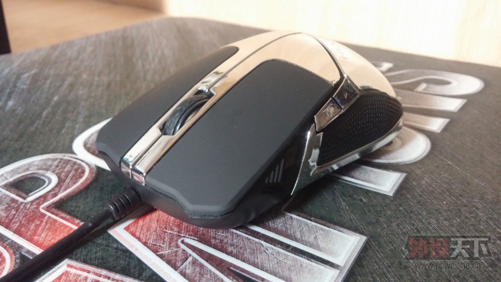 �Ƴ³��£������е�Ұ�ޡ���I-Rocks IM7 PRO�òʲ���Ϸ�������