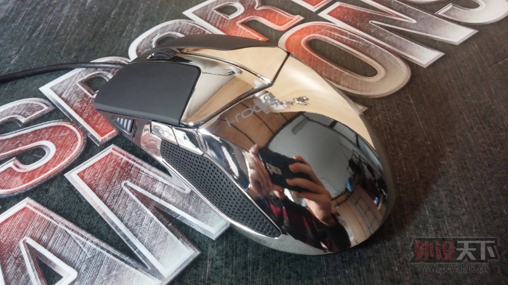 �Ƴ³��£������е�Ұ�ޡ���I-Rocks IM7 PRO�òʲ���Ϸ�������