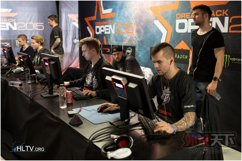 ������ѡ�ֵ����裨һ����DreamHack��³�ո���ս����Ӱ