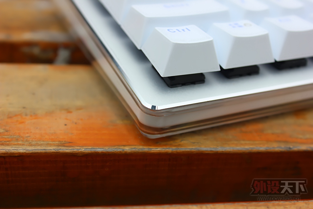 ��͸������е���̡����װ�V500RGB���������