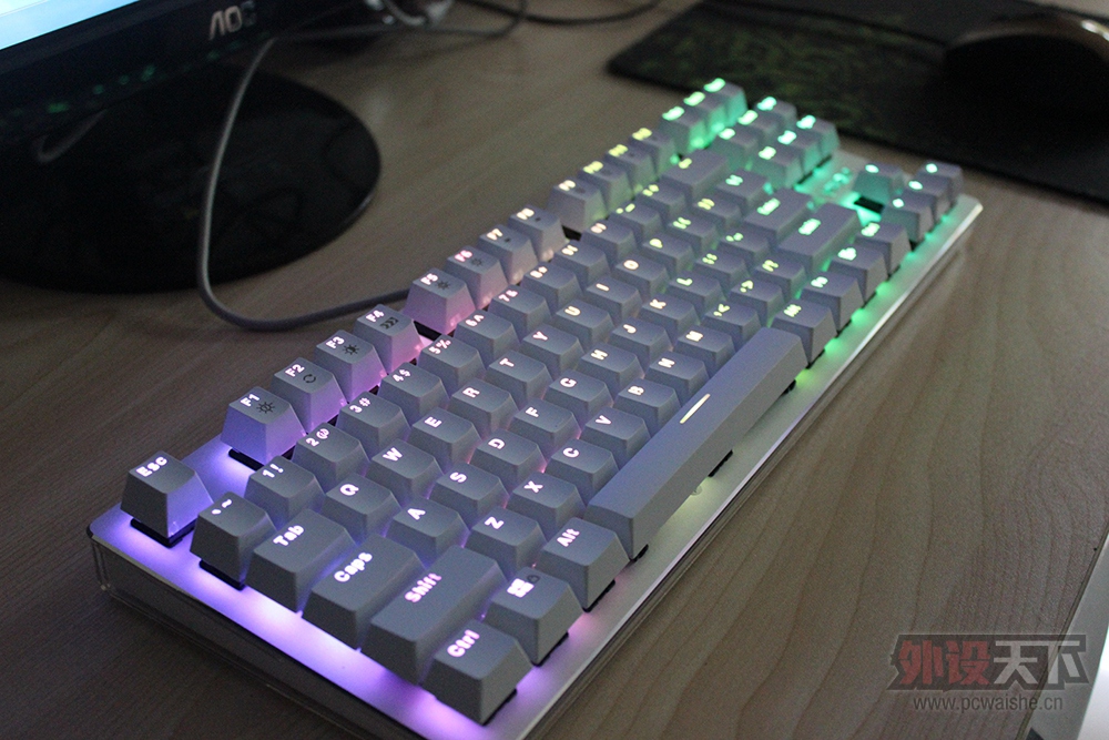 ��͸������е���̡����װ�V500RGB���������