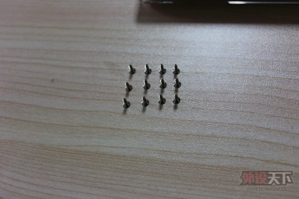 ��͸������е���̡����װ�V500RGB���������