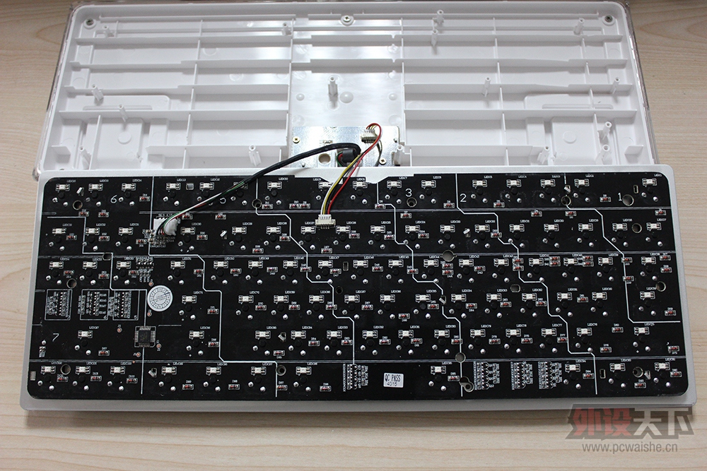 ��͸������е���̡����װ�V500RGB���������