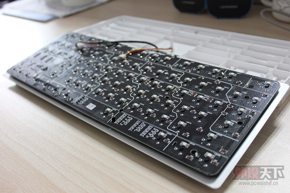 ��͸������е���̡����װ�V500RGB���������