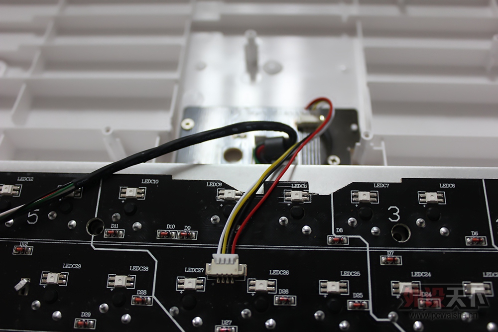 ��͸������е���̡����װ�V500RGB���������