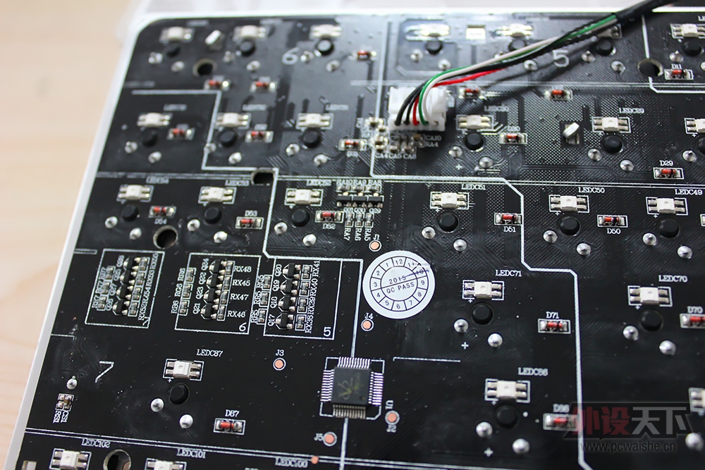 ��͸������е���̡����װ�V500RGB���������