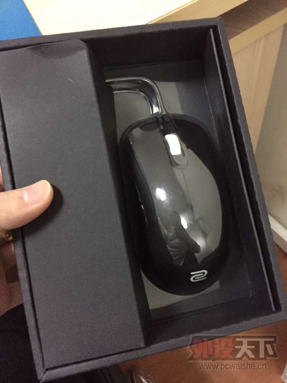 ���Ϻ���ZOWIE ZA 12��� 230Ԫ