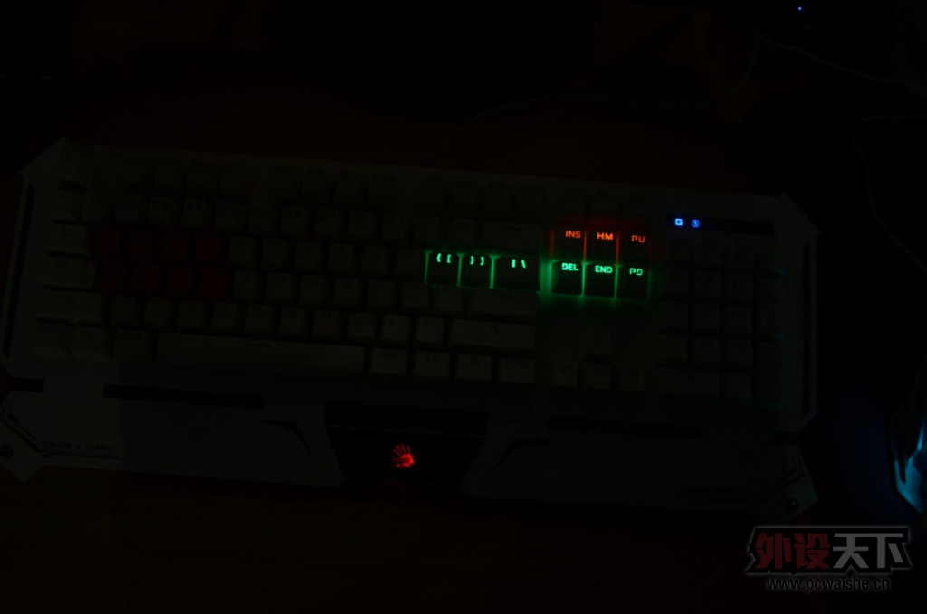 ս������ɲ�Ǽ䣬����Ѫ��B740��Ϸ����