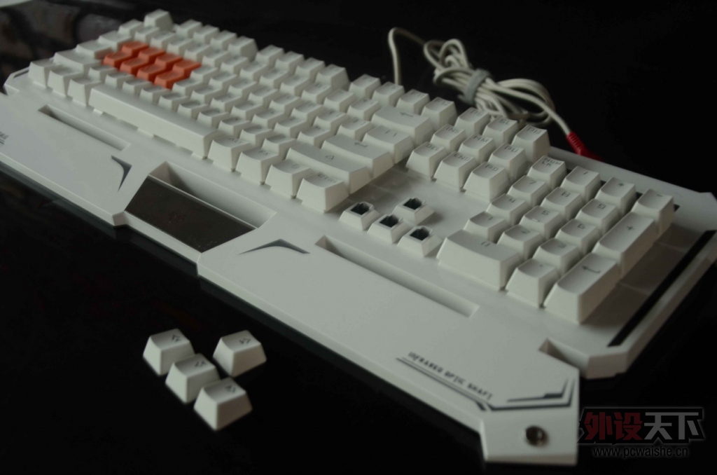 ս������ɲ�Ǽ䣬����Ѫ��B740��Ϸ����