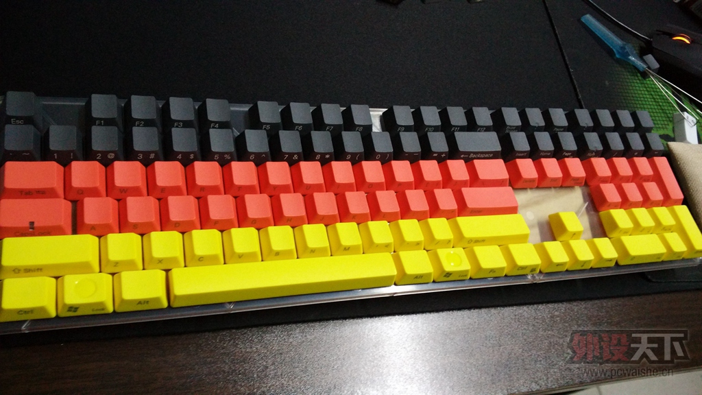 ½¹108ñ 225˳