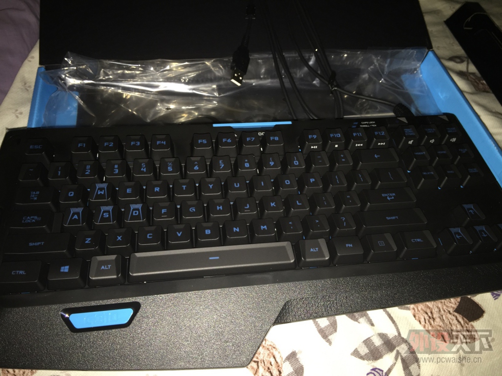 ޼G310