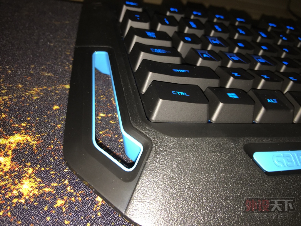޼G310