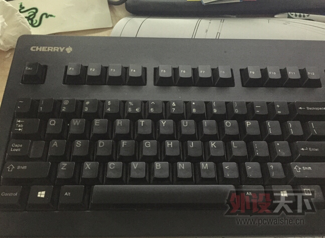 ��Ƭ����ȥ�е��ࡣ��