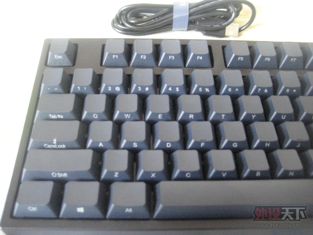 Leopold fc750r  ɫ95780˳ᵽ