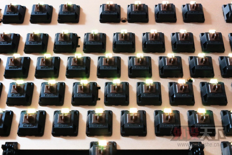 �ɱ�ĺ������װ�V500RGB����ɹ��