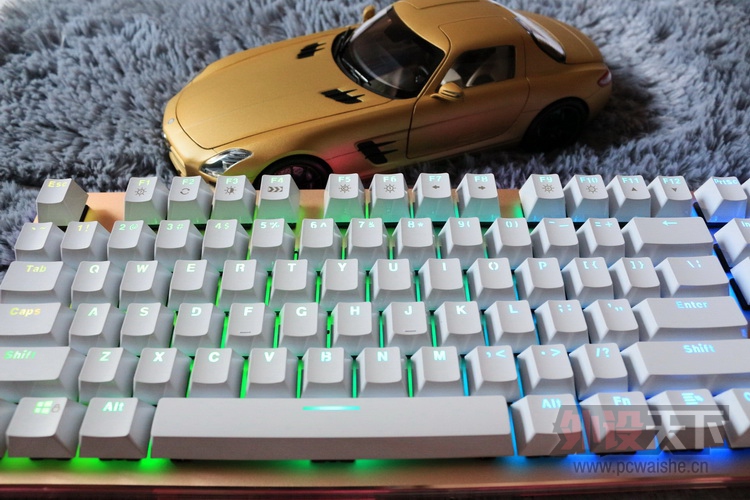 �ɱ�ĺ������װ�V500RGB����ɹ��