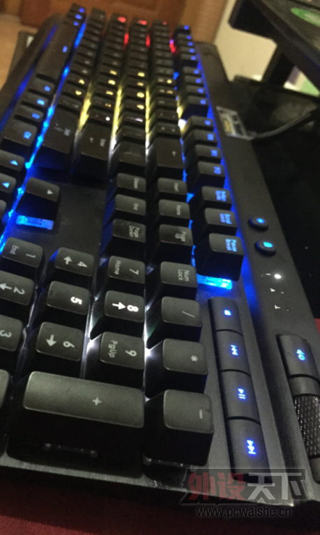 [����] �����ϡ�9�¹����K70 RGB��