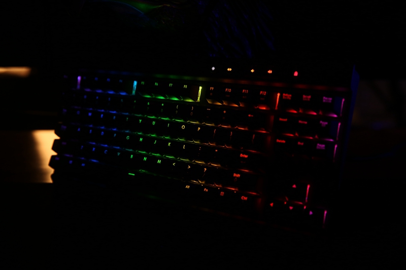 �ḻRGB��Ʒ�ߡ���������K65RGB��е��������