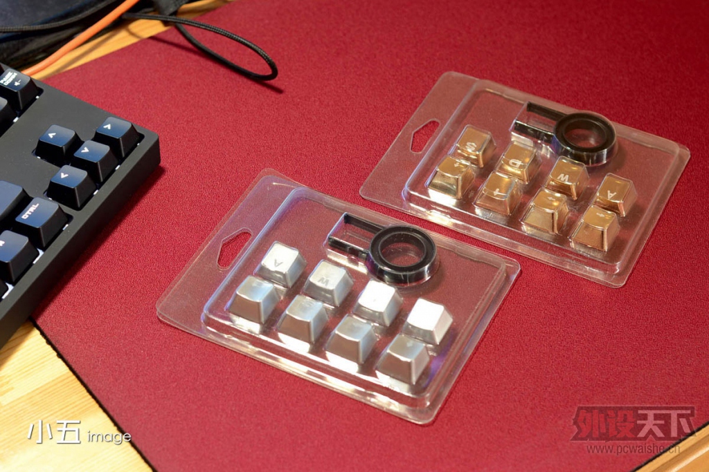 ����һ�׵�˿������͸���ñ