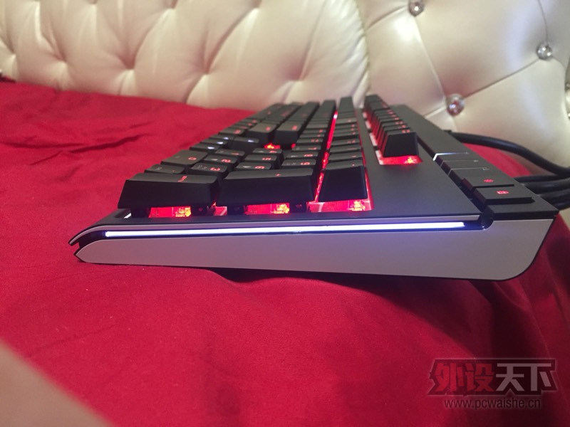 ���к������ͽ���RGB�������������������