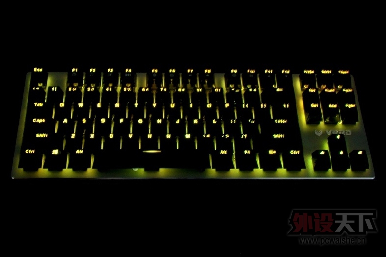 �װ�V500RGBȫ�ʱ����е���� ����� 1670��ɫ������