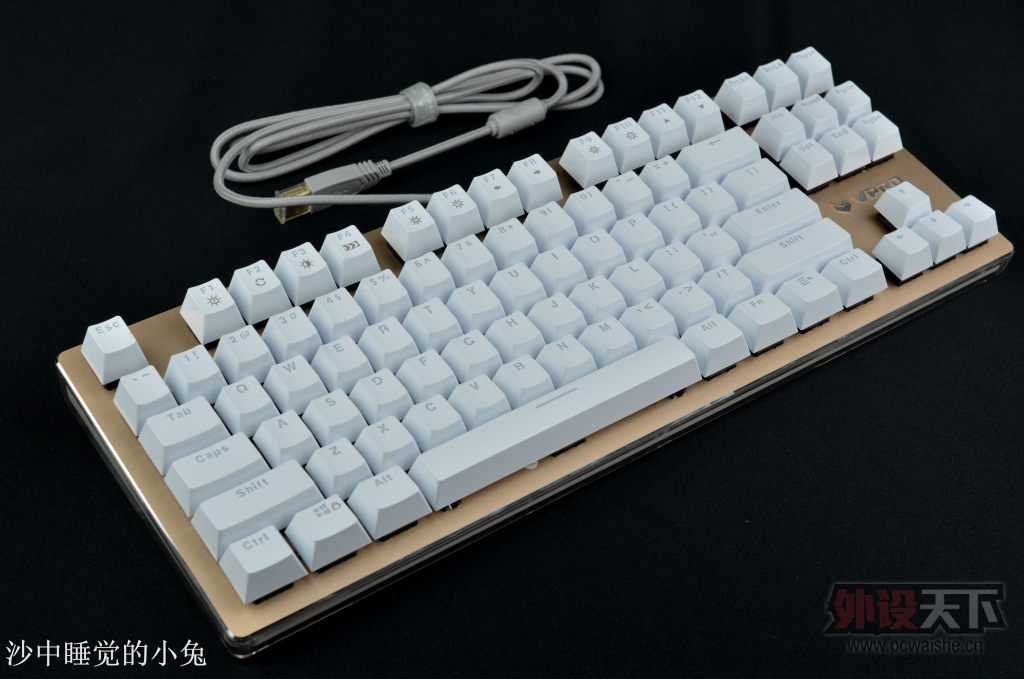 ����֮����ʵʵ���ڽӵ������װ�V500 RGB��е���� ����