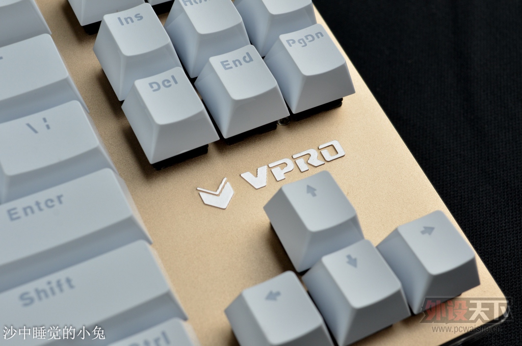 ����֮����ʵʵ���ڽӵ������װ�V500 RGB��е���� ����