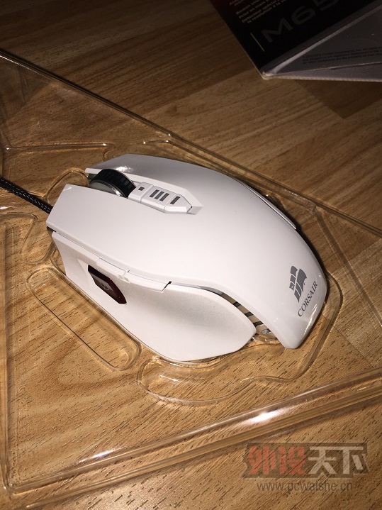 ������M65��ɫ��ӣ�������Ŵ�ϸ���һ�š�