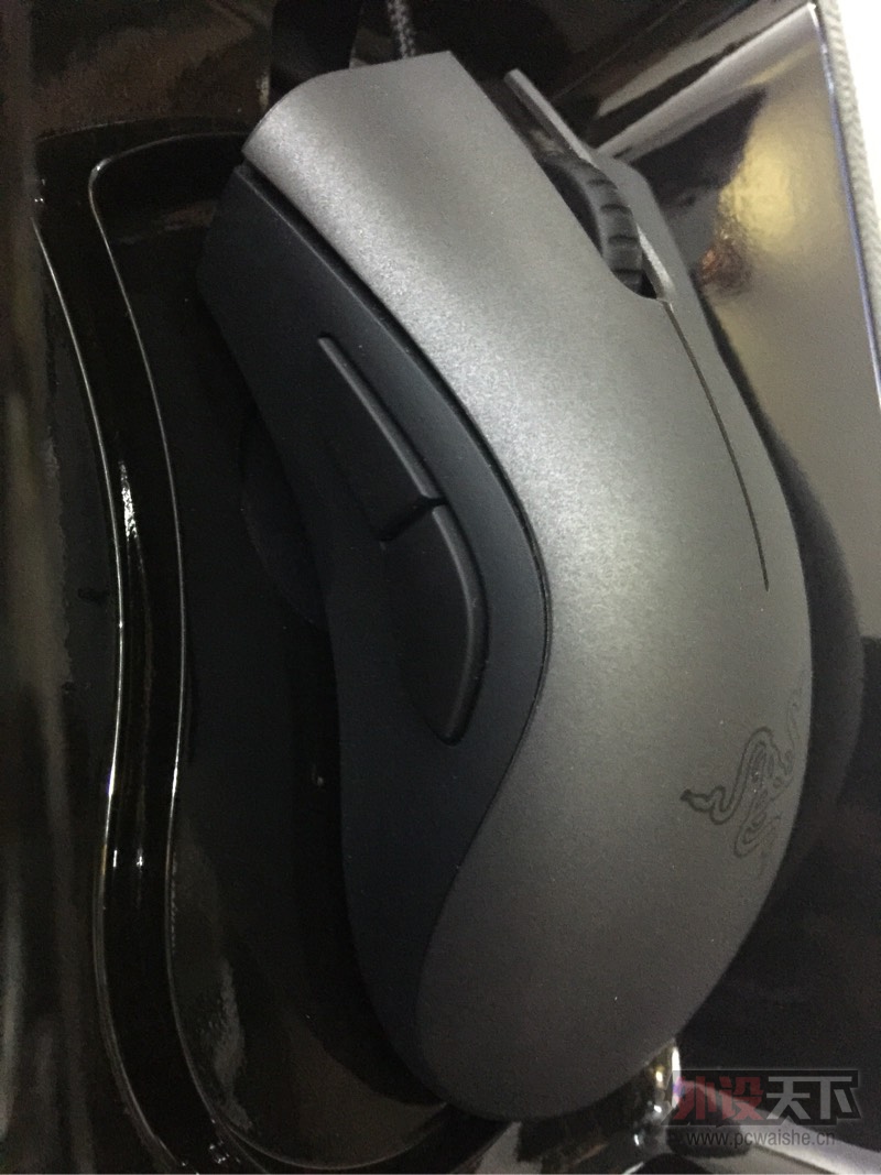 ���㶫���ڡ���Razer������� 9�£�130���ʡ�