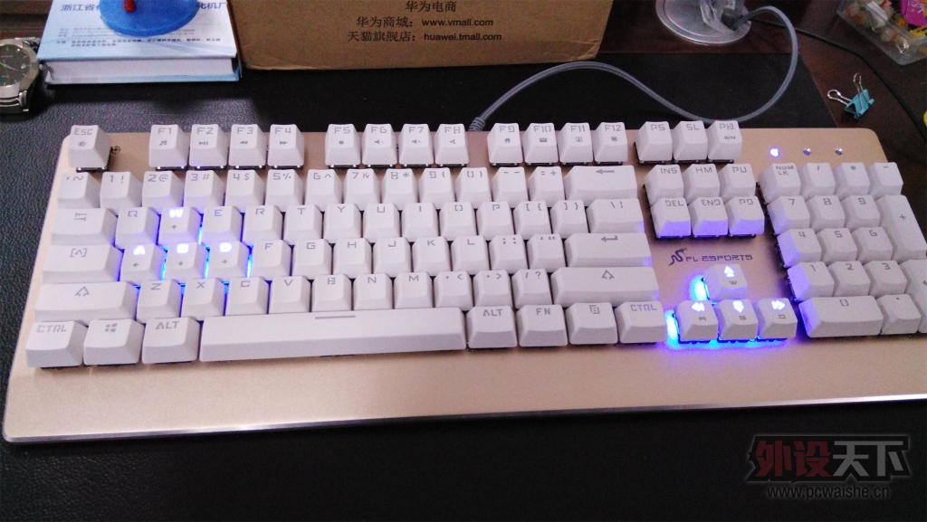    195Ԫ  104 