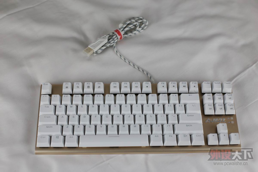 ����ֹ�����ھ�AK40ӣ�Һ������е��������