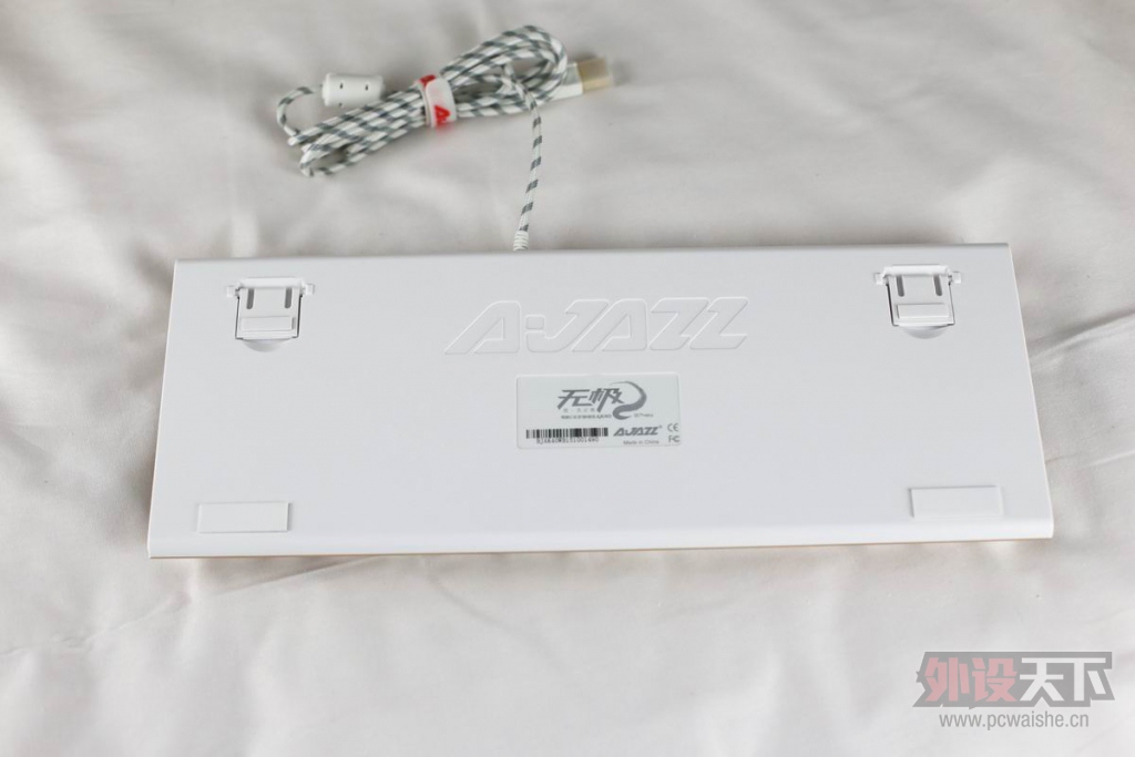 ����ֹ�����ھ�AK40ӣ�Һ������е��������