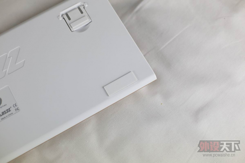 ����ֹ�����ھ�AK40ӣ�Һ������е��������