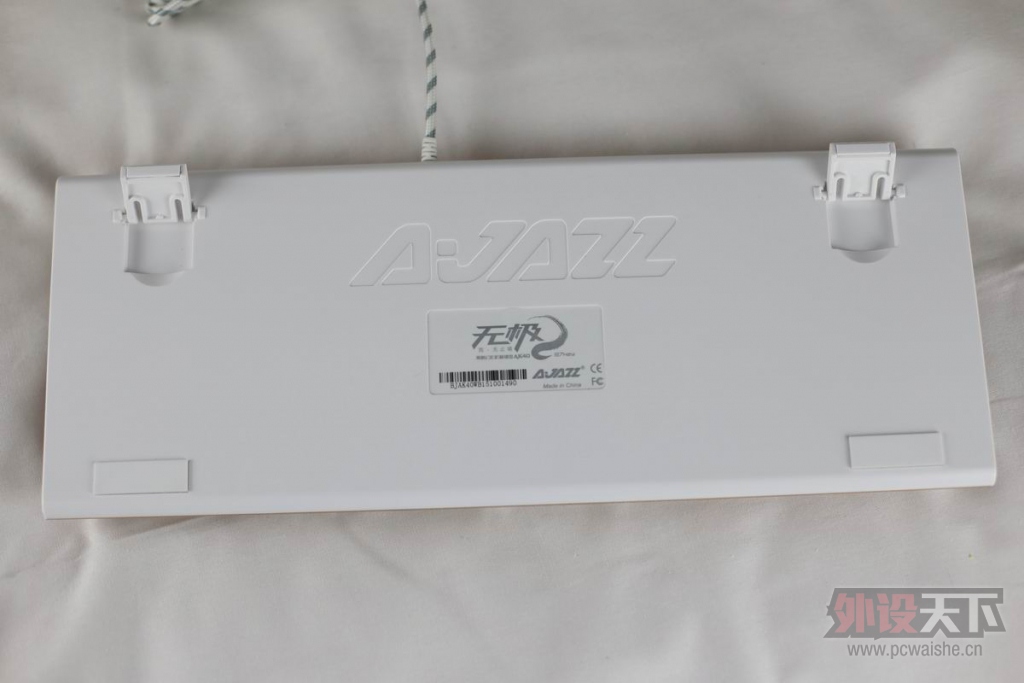 ����ֹ�����ھ�AK40ӣ�Һ������е��������