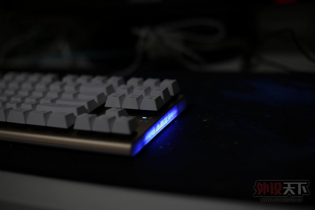 ����ֹ�����ھ�AK40ӣ�Һ������е��������