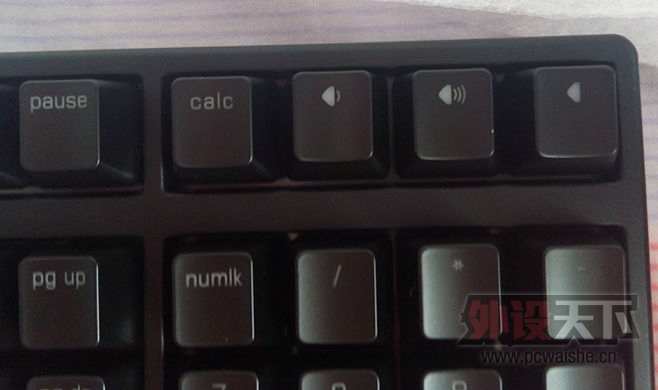 ���۸���֡���KBT ONE ����׹⣬�򵥿���