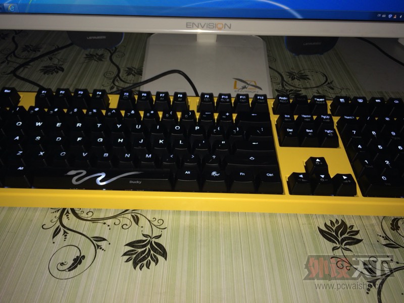 ˫11���Ducky 9008s3 �׹���� 600����