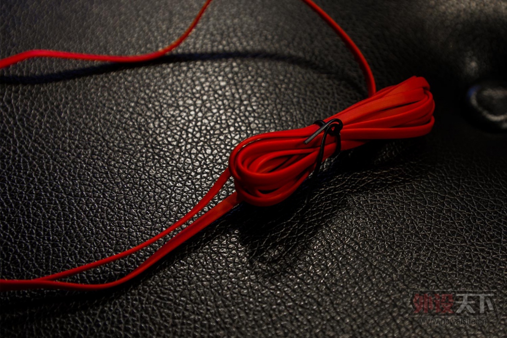 ұ桿ݶ Ttesports ISURUS Proʽ