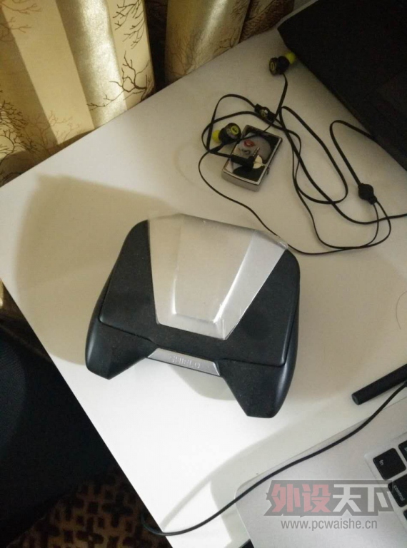 ���Ϻ��������޼�G700S,��SONY�� MDR-10R ,Ӣΰ�����