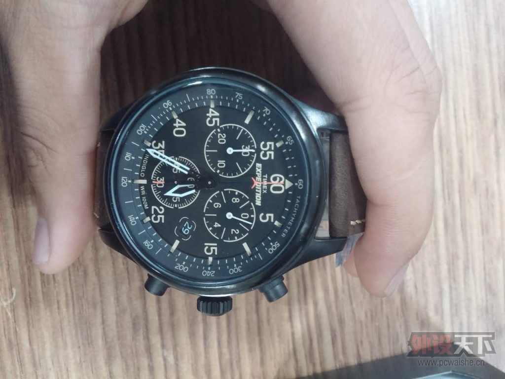 ����12��λ���е��ᣬ����ʱͨ���������ֱ�ָ���ʸ�һ�㣬����ټ�