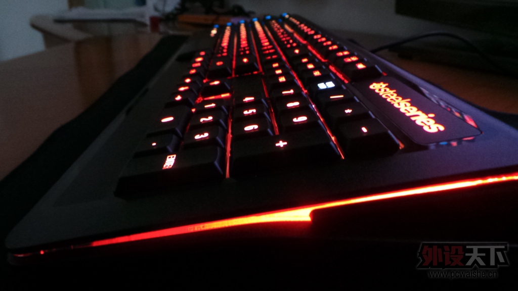 �����������һ�꣡steelseries APEX M800���˼���