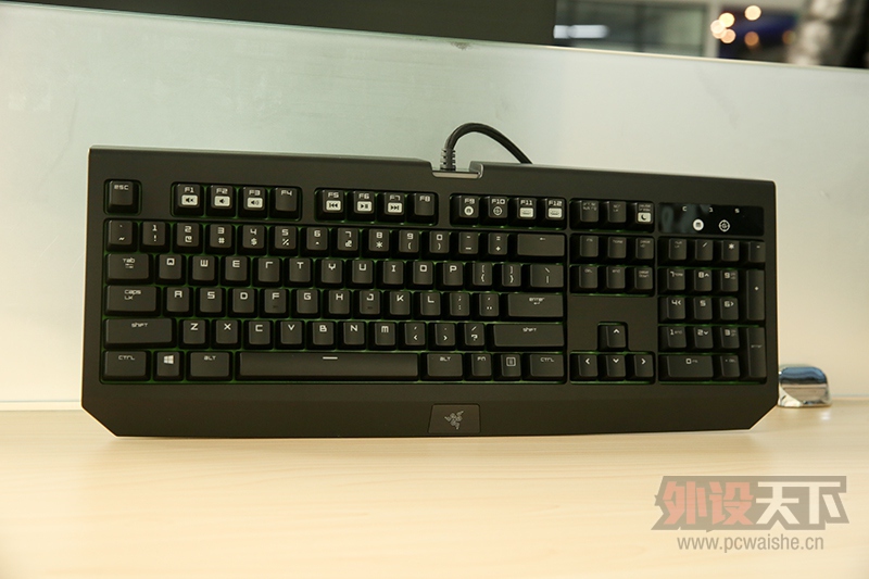 ȥ���갴�� Razer���ߺڹѸ�֩���ռ���2016�ױ�