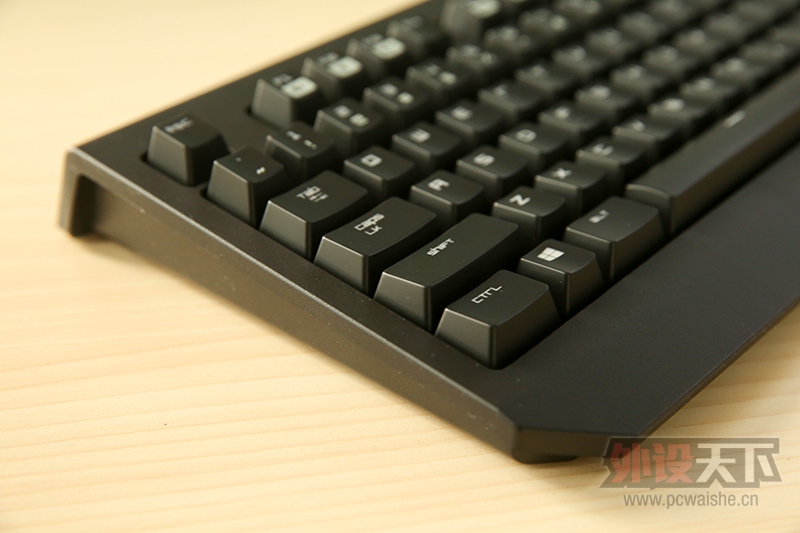 ȥ���갴�� Razer���ߺڹѸ�֩���ռ���2016�ױ�