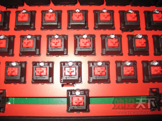  STRAFE ͽ  